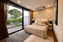 Shrewsbury Road (D11), Terrace #543476541
